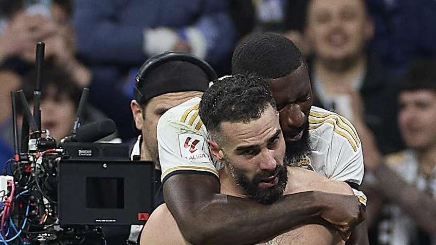 Carvajal desvela por qué se besa el antebrazo en cada gol
