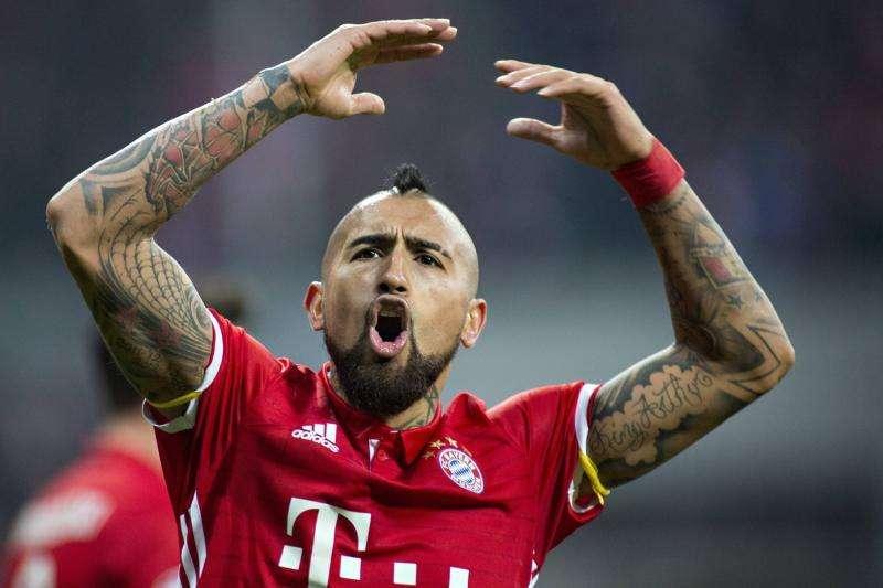 ¡GOL DE ARTURO VIDAL! - Bayern 1-0 Real Madrid. Error en un córner que aprovecha el chileno