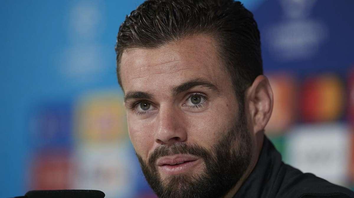 Nacho Fernández, en rueda de prensa: "Si mañana quiero firmar, lo puedo hacer"