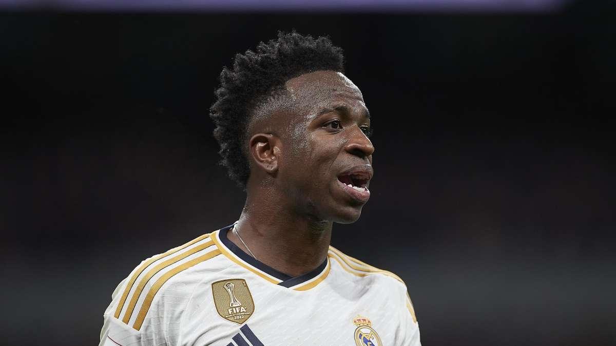 La charla viral entre Munuera y Vinicius al acabar el Real Madrid - Rayo