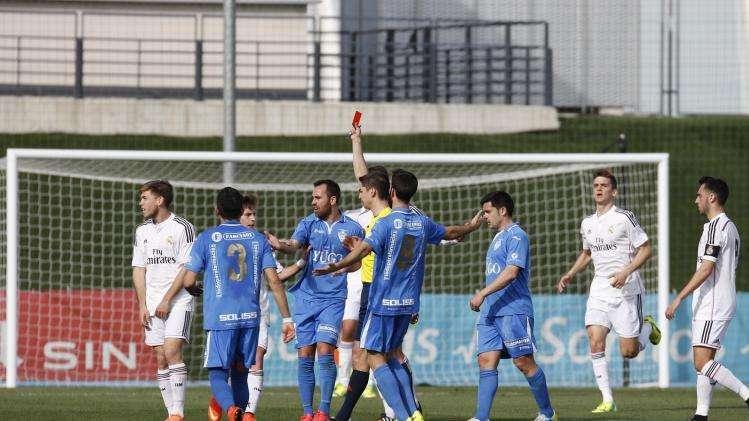 CRÓNICA: El árbitro aleja al Castilla del liderato