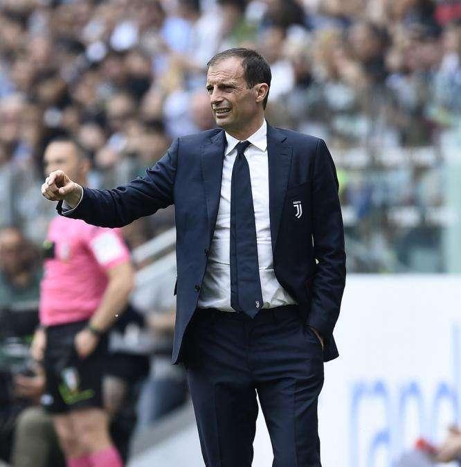 Allegri no se quiere 'mojar': "Cristiano Ronaldo es el mejor jugador del mundo...junto a Messi"