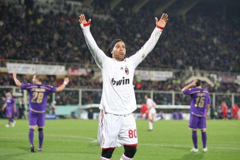 TMW: Ronaldinho podría salir del Fluminense antes del 2016