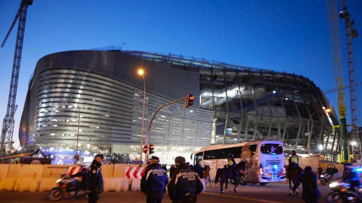 VÍDEO BD | Así recibió el Santiago Bernabéu al Real Madrid antes del clásico