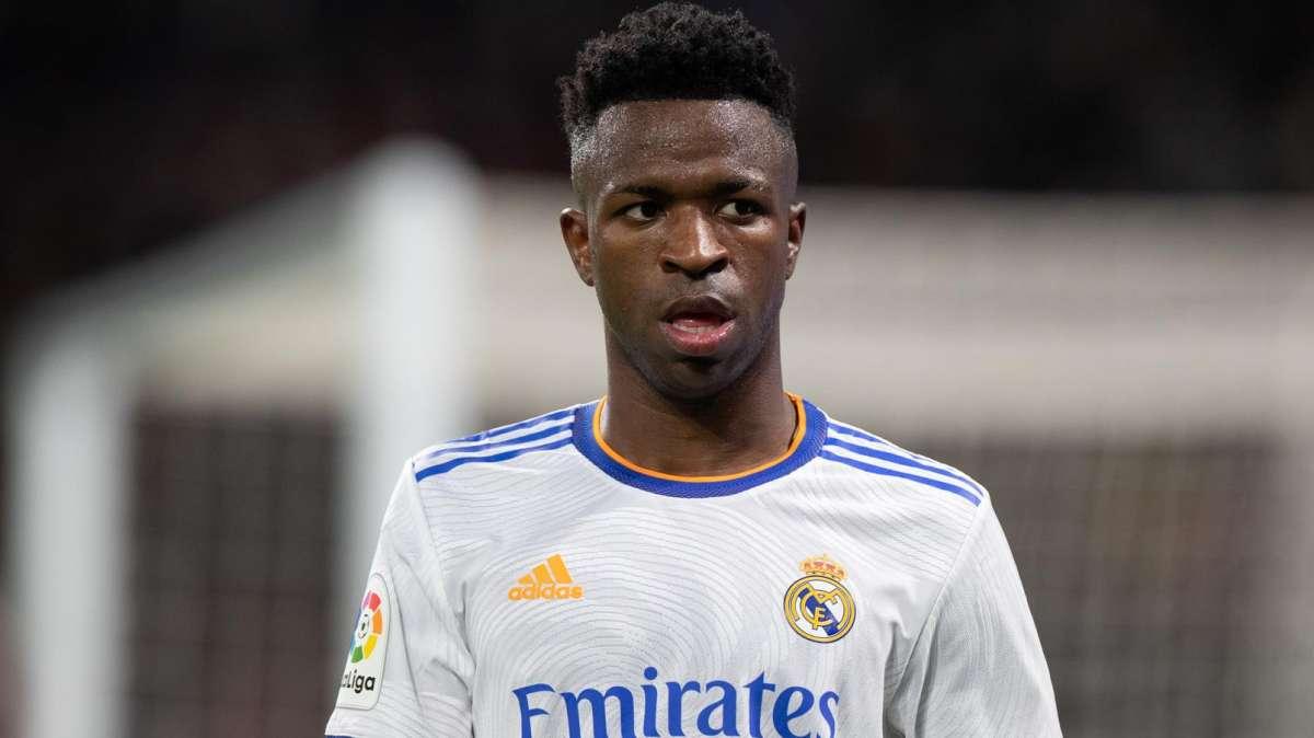 Ancelotti: "Estamos empujando para que Vinicius pueda jugar por dentro"