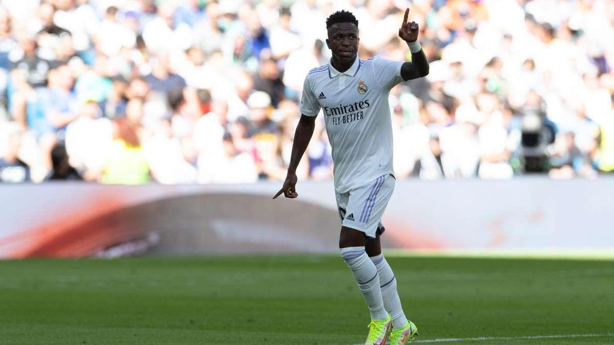 ¡CACERÍA A VINICIUS! Recibe más faltas que el tridente del Barça