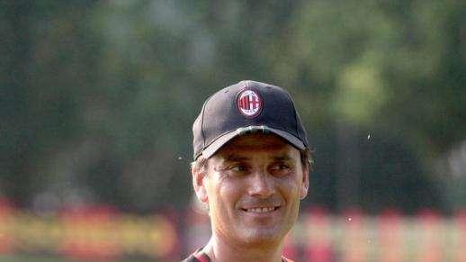 Montella, sobre Bacca: "Es difícil dejar ir a quien te garantiza siempre tantos goles por temporada"