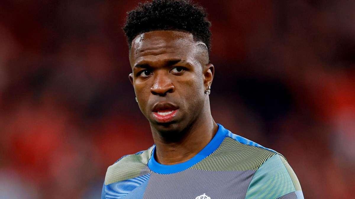 Tebas no condena los insultos a Vinicius: “Messi también fue criticado”