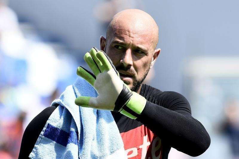 Un jugador español, favorito para cubrir la portería del Milán