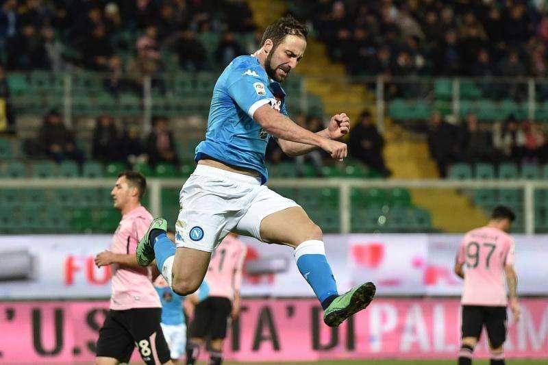The Sun: Higuaín, objetivo del Arsenal
