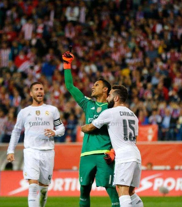 El Madrid, presente en el adiós a San Román
