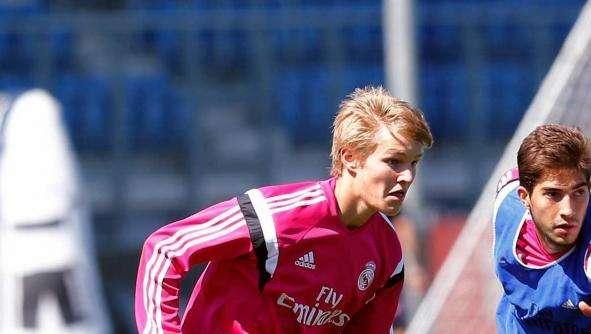 Periodista Digital: Dos equipos se unen a la puja por Odegaard