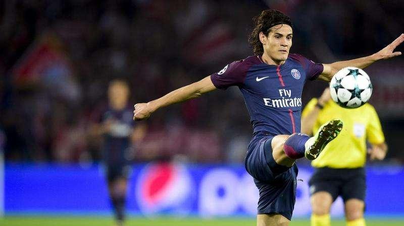 El PSG es un polvorín: Cavani se harta y buscará una salida en verano