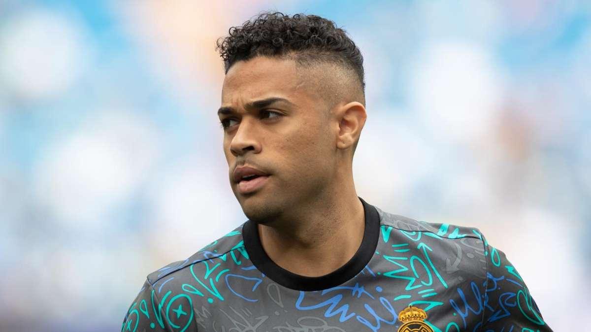 Mercado de fichajes en directo | El culebrón Mariano, nadie quiere a Depay...