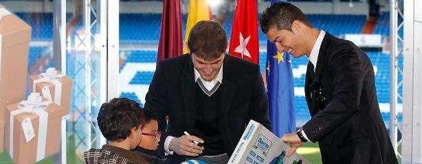 La Fundación Real Madrid presenta la campaña 'Ningún niño sin regalo'