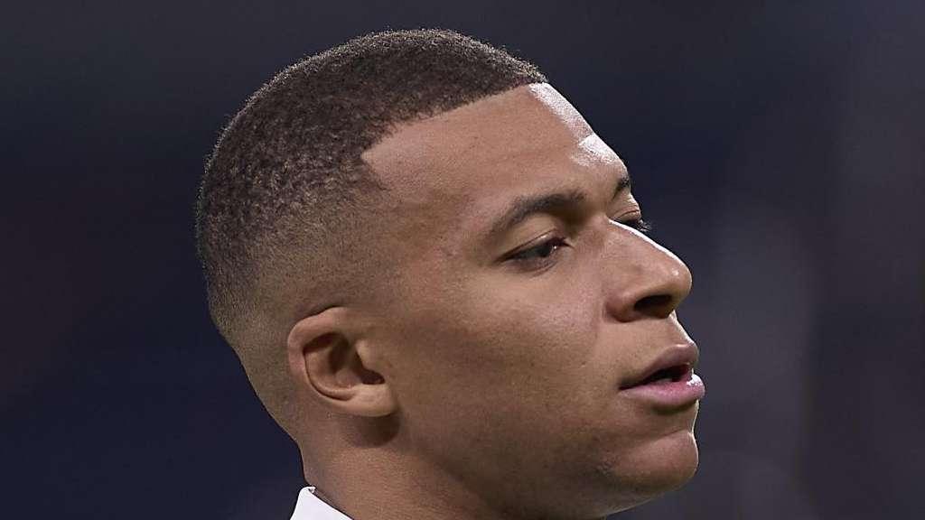 Mbappé: "No me importa dónde jugar, solo quiero ayudar al equipo y marcar goles"