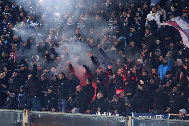 Los tifosi del Napoli podrían acampar delante del hotel del Madrid esta noche