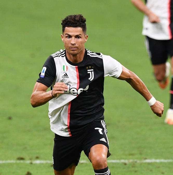 Berbatov: “El Real Madrid no ha sido el mismo sin Cristiano Ronaldo, lo siguen echando de menos”
