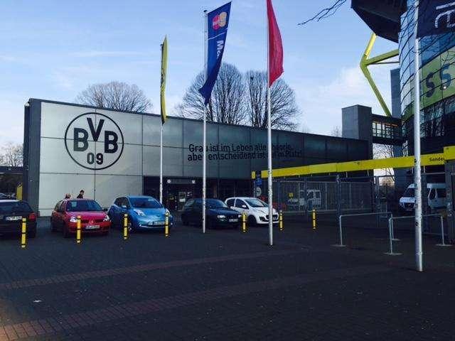 Un policía también resultó herido en el incidente de ayer en Dortmund