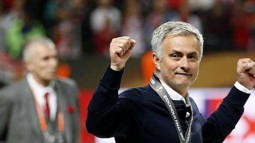 Mourinho sobre la información de Zidane: "Pregúntale a quien tienes detrás, él lo ha escrito" 