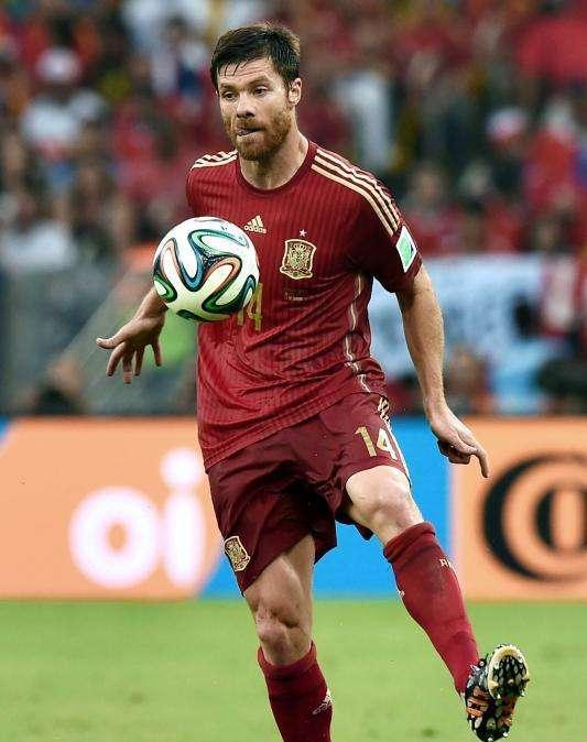 Xabi Alonso cuenta sus problemas con Benitez: "Me dio a elegir y elegí a mi familia. Mi trabajo..."