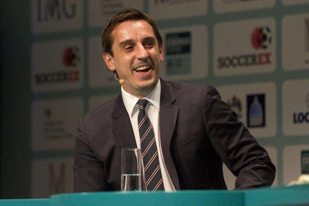 Gary Neville: "Si el Liverpool gana la Champions me iré al Amazonas donde no haya wifi. Cristiano..."