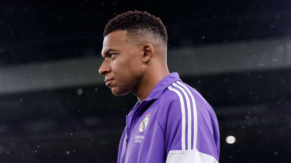 Enfado monumental con Mbappé: su tobillo está en duda