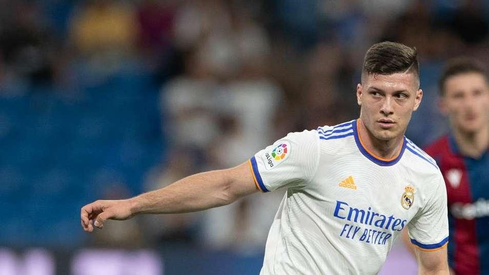 A Jovic se le agotan los pretendientes: los detalles