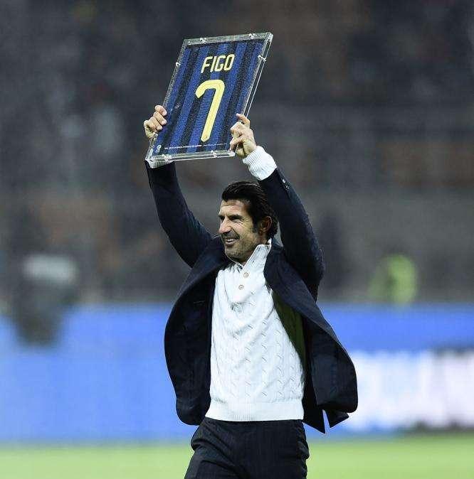 Luis Figo: "No creo que se vaya a aplazar el Barça-Madrid" 
