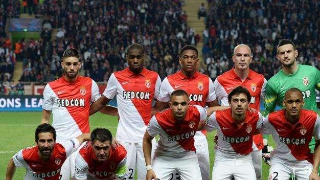 L'Equipe: El PSG se retira de la puja por Kurzawa