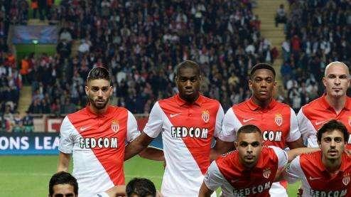 Blanc confirma el fichaje de Kurzawa por el PSG