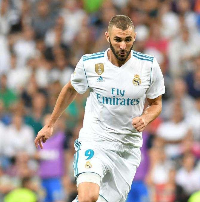 El Confidencial - Los dos clubes que siguen de cerca Karim Benzema