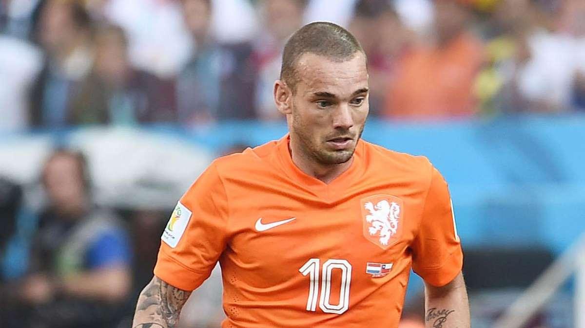 Daily Mirror: Chelsea y United apuntan a Sneijder