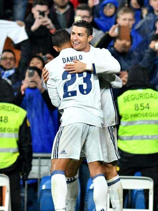 M.A. Díaz: "Cristiano tiene un golpe en la rodilla, pero en principio jugará. Bale..."