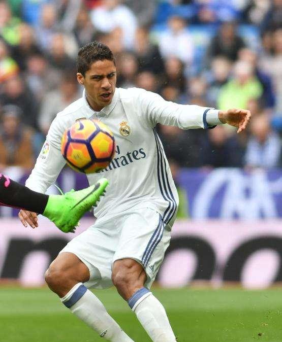 Varane: "Maldini es una referencia y sería magnífico conseguir su récord. Sé que tengo..."
