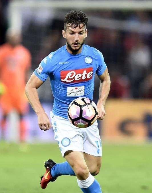 El Nápoles negocia la renovación de Mertens