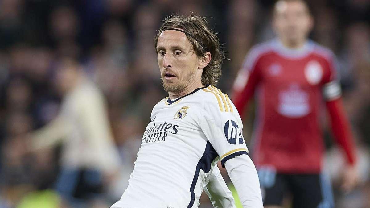 CAMBIO DEL REAL MADRID | Entra Luka Modric por Toni Kroos