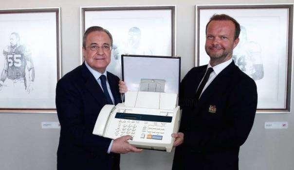 FOTO - El famoso fax hace viral una foto de Florentino con Woodward