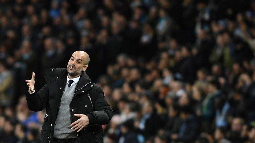 Después de gastarse más de 100 millones en laterales, Guardiola exige un nuevo defensa