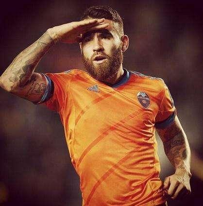 Albert Díez, en COPE: "Benítez no quiere a Otamendi como sustituto de Ramos"