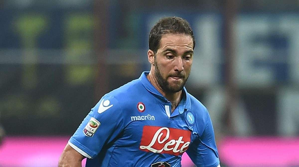 Daily Express: El Liverpool cerca de firmar a Higuaín por 40 'kilos'
