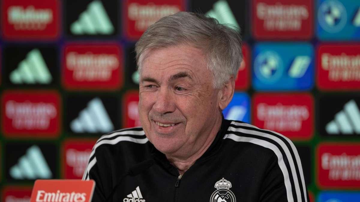 La curiosa respuesta de Ancelotti sobre fichajes: "Si buscamos en el mercado un pivote..."