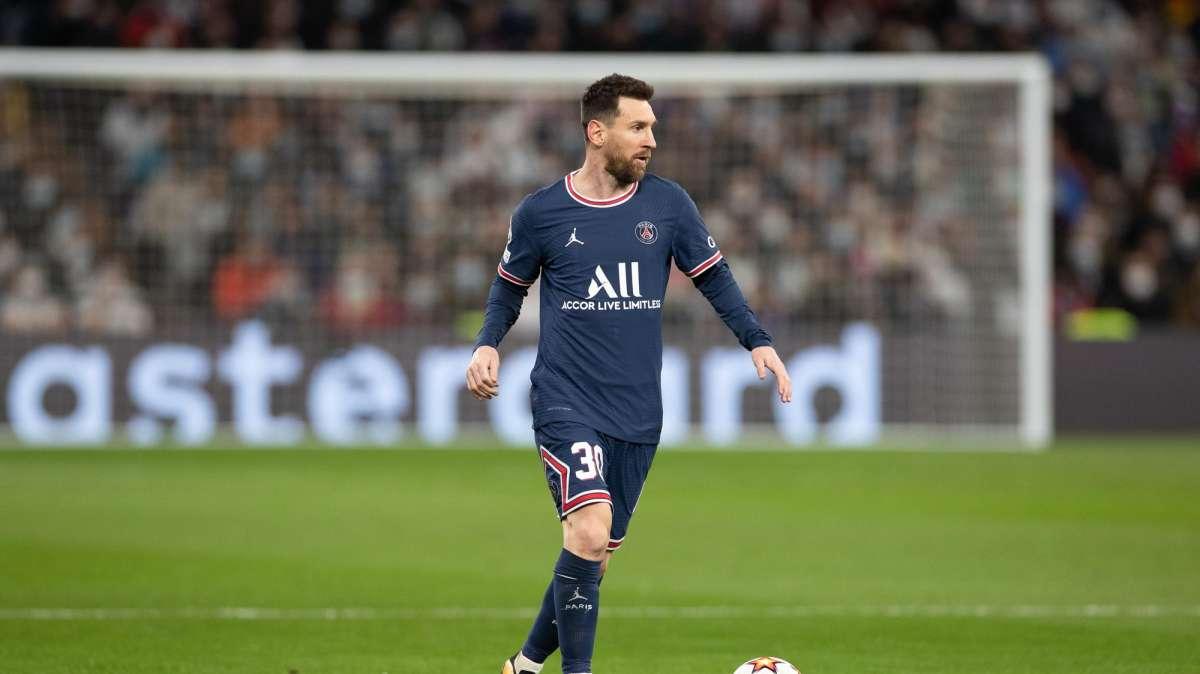 Messi se moja sobre el Balón de Oro y Karim Benzema: sus palabras