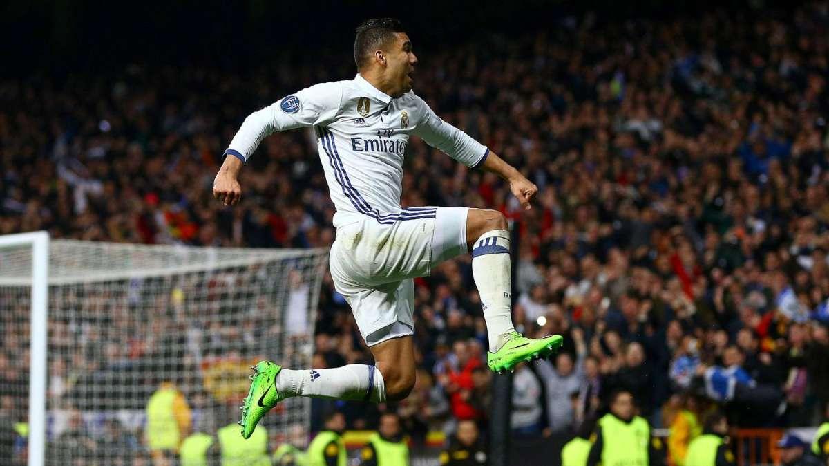 Casemiro, con Zidane: "No somos conscientes de lo que realmente ha hecho"