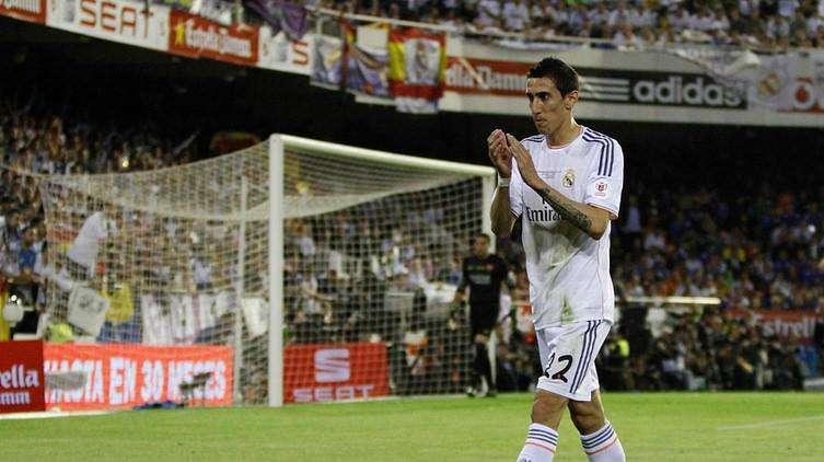 Le Parisien: Los hinchas del PSG venderían a algún jugador para fichar a Di María