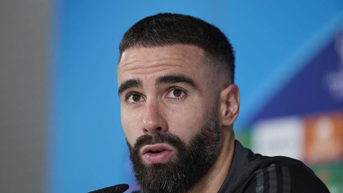 Dani Carvajal en rueda de prensa: "¿Ancelotti? Yo le renovaría mañana mismo"