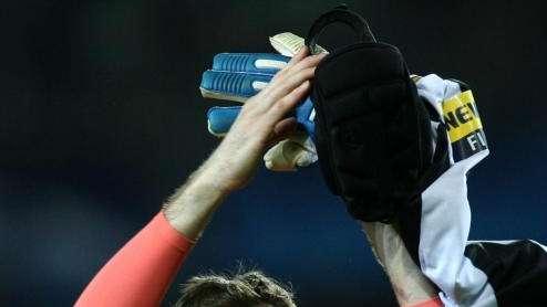 Daily Mail: El Arsenal prepara 14 'kilos' por Cech
