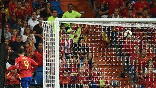 Morata y Mariano no se olvidan de hacer gol y amplían el debate del 9