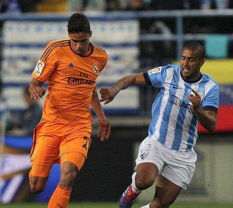 Varane: "No estoy pensando en el interés del Chelsea"