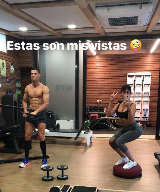 FOTO - Cristiano se pone a punto para el Mundial junto a Georgina